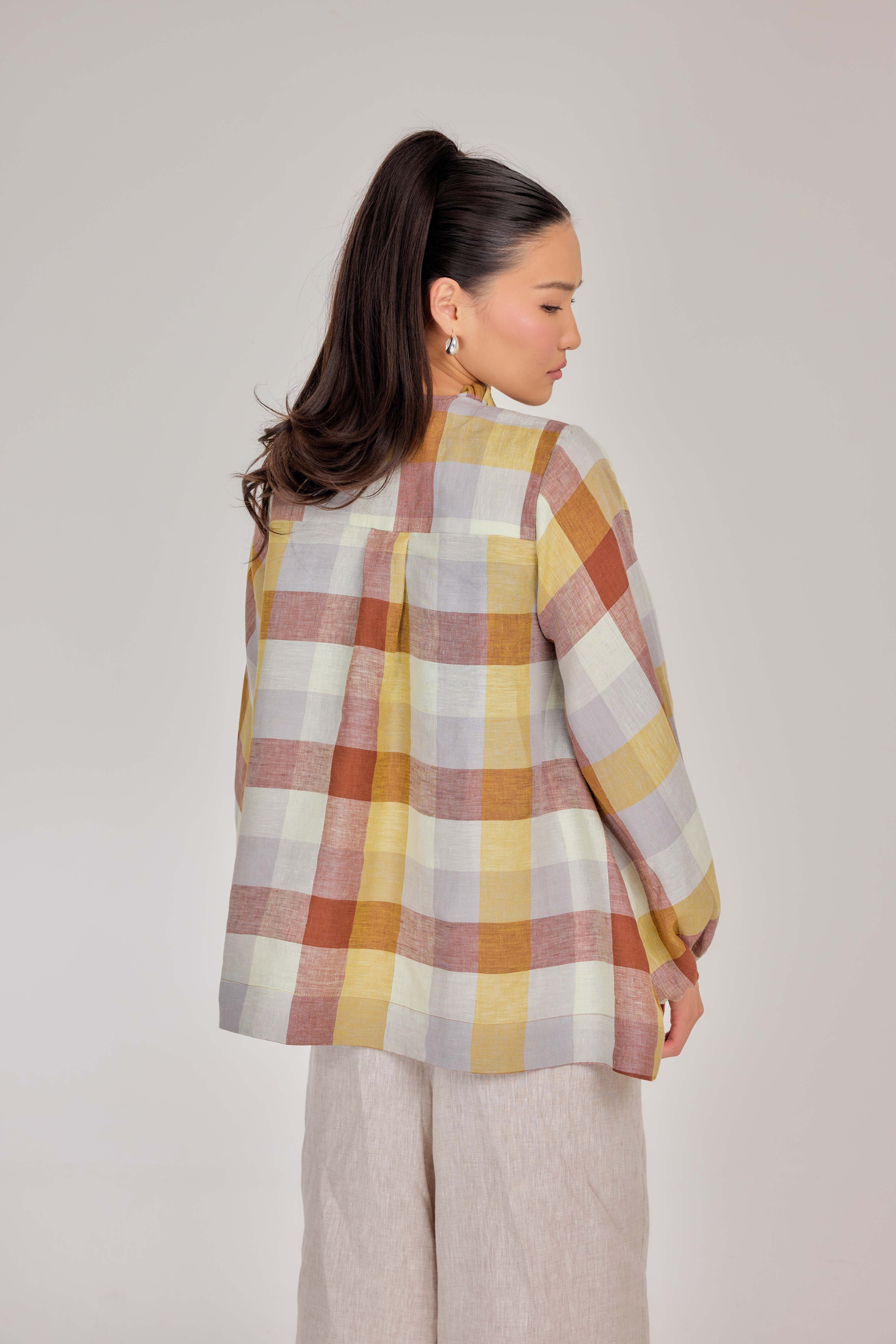 17 - The Heirloom Wave-Pleated Pure Linen Blouse in Sunday Brunch Plaid